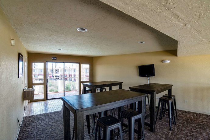 Imagen de los interiores del Hotel Quality Inn and Suites Phoenix Nw - Sun City. Foto 15