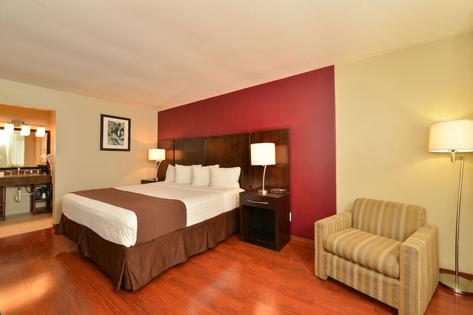 Imagen de la habitación del Hotel Quality Inn and Suites Phoenix Nw - Sun City. Foto 3