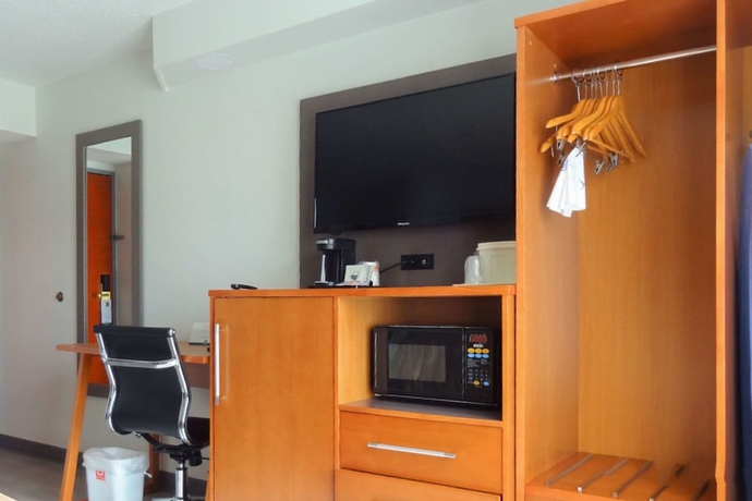 Imagen de la habitación del Hotel Quality Inn and Suites Raleigh North. Foto 2