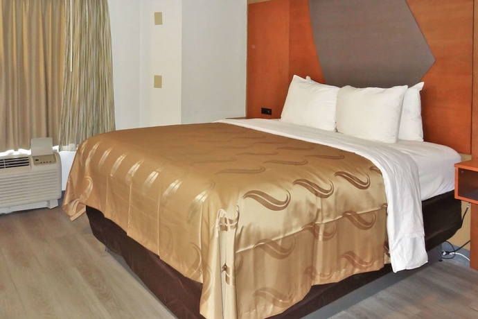 Imagen de la habitación del Hotel Quality Inn and Suites Raleigh North. Foto 4
