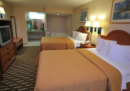 Imagen de la habitación del Hotel Quality Inn and Suites Riverfront. Foto 9