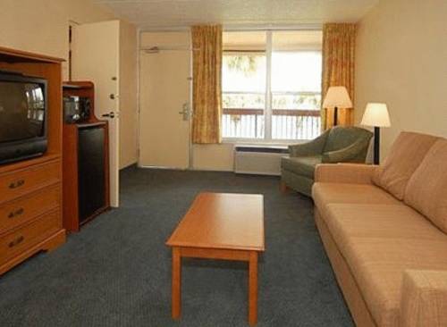 Imagen de la habitación del Hotel Quality Inn and Suites Riverfront. Foto 13