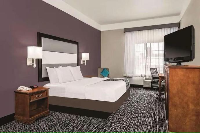 Imagen de la habitación del Hotel Quality Inn and Suites, Rosenberg. Foto 3