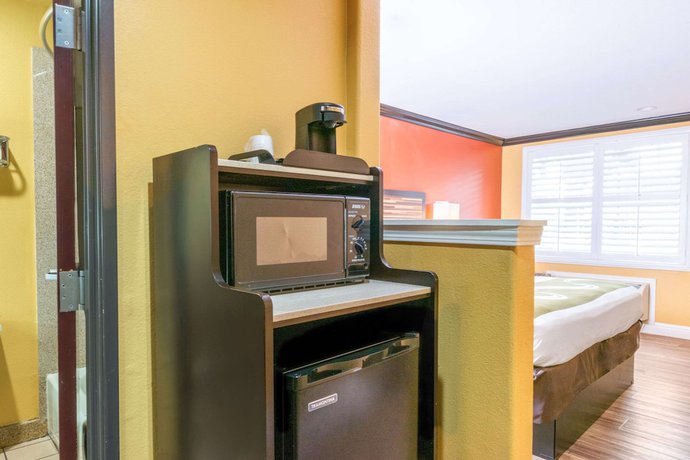 Imagen de la habitación del Hotel Quality Inn and Suites, Sacramento. Foto 20