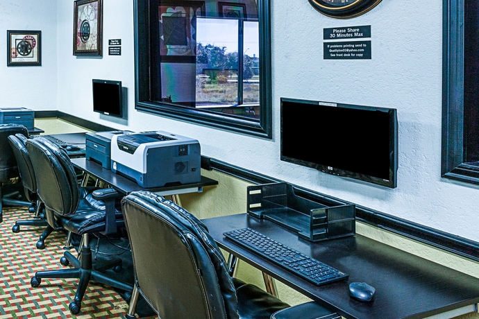 Imagen de los interiores del Hotel Quality Inn and Suites Seaworld North. Foto 8