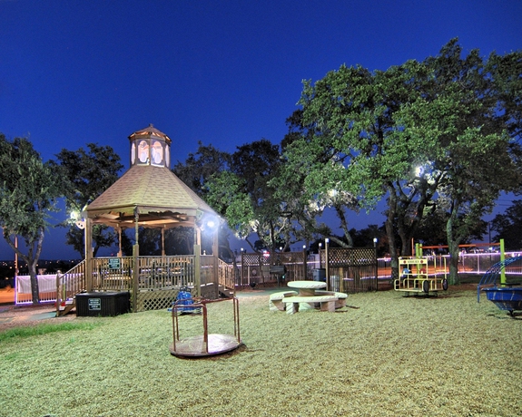 Imagen de los exteriores del Hotel Quality Inn and Suites Seaworld North. Foto 5
