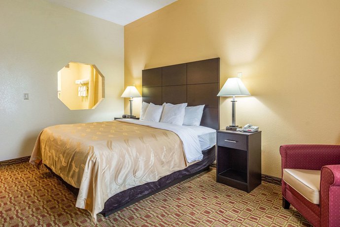 Imagen de la habitación del Hotel Quality Inn and Suites, Sellersburg. Foto 3