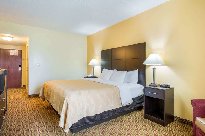 Imagen de la habitación del Hotel Quality Inn and Suites, Sellersburg. Foto 7