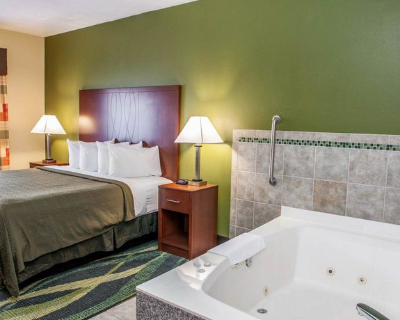 Imagen de la habitación del Hotel Quality Inn and Suites South Bend Airport. Foto 5