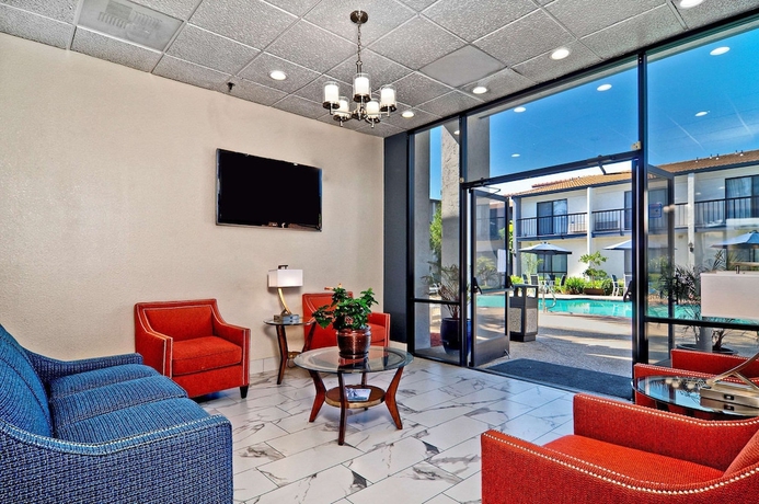 Imagen de los interiores del Hotel Quality Inn and Suites South San Jose / Morgan Hill. Foto 19
