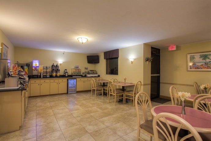 Imagen del bar/restaurante del Hotel Quality Inn and Suites St Augustine Beach Area. Foto 4