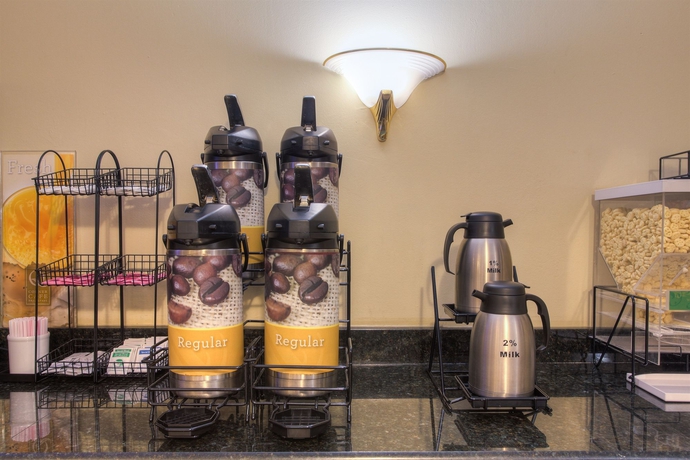 Imagen del bar/restaurante del Hotel Quality Inn and Suites St Augustine Beach Area. Foto 6