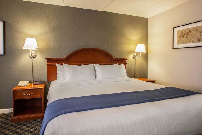 Imagen de la habitación del Hotel Quality Inn and Suites St Charles - West Chicago. Foto 11