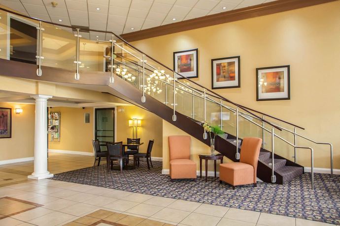 Imagen de los interiores del Hotel Quality Inn and Suites St Charles - West Chicago. Foto 20