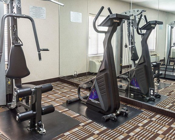 Imagen de los interiores del Hotel Quality Inn and Suites, Stafford. Foto 15
