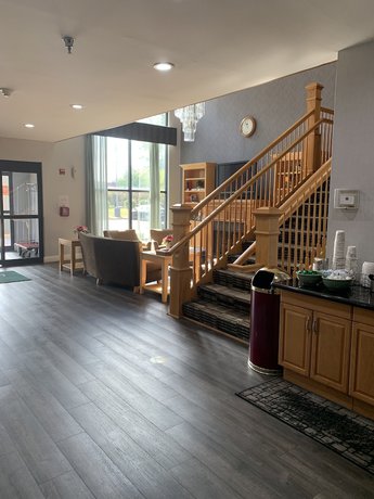 Imagen de los interiores del Hotel Quality Inn and Suites, Stafford. Foto 17