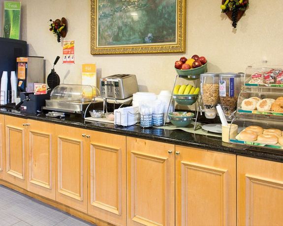 Imagen del bar/restaurante del Hotel Quality Inn and Suites, Stafford. Foto 5
