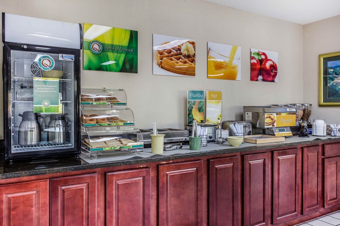Imagen del bar/restaurante del Hotel Quality Inn and Suites Stockbridge Atlanta South I-75. Foto 2