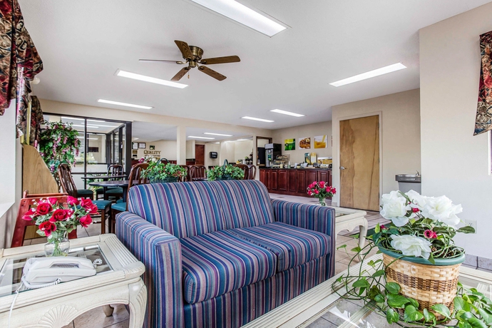 Imagen de los interiores del Hotel Quality Inn and Suites Stockbridge Atlanta South I-75. Foto 14