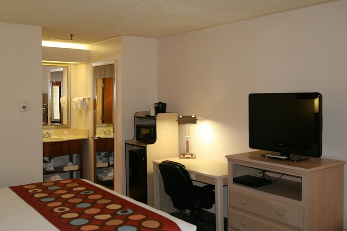 Imagen de la habitación del Hotel Quality Inn and Suites Sunport Airport Albuquerque. Foto 3