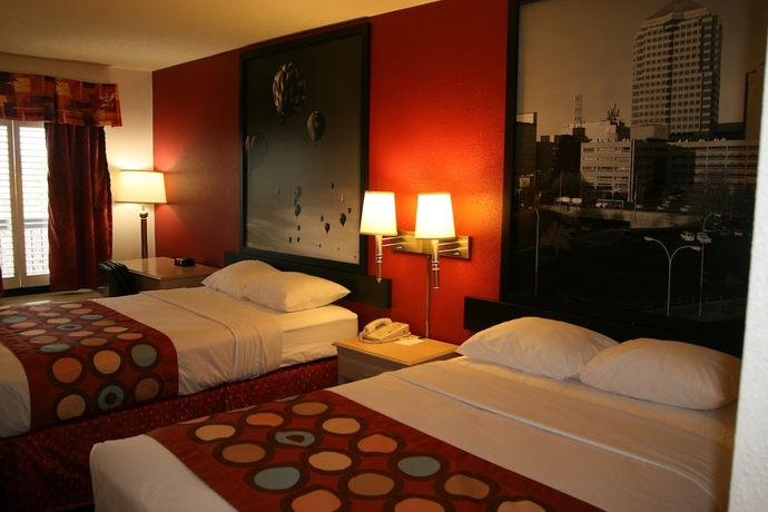 Imagen de la habitación del Hotel Quality Inn and Suites Sunport Airport Albuquerque. Foto 7