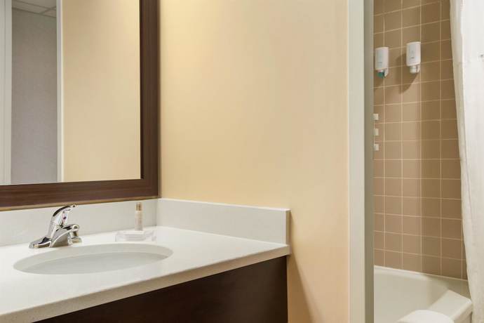 Imagen de la habitación del Hotel Quality Inn and Suites, Sydney. Foto 6
