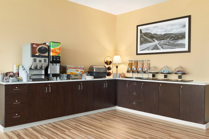 Imagen del bar/restaurante del Hotel Quality Inn and Suites, Sydney. Foto 2