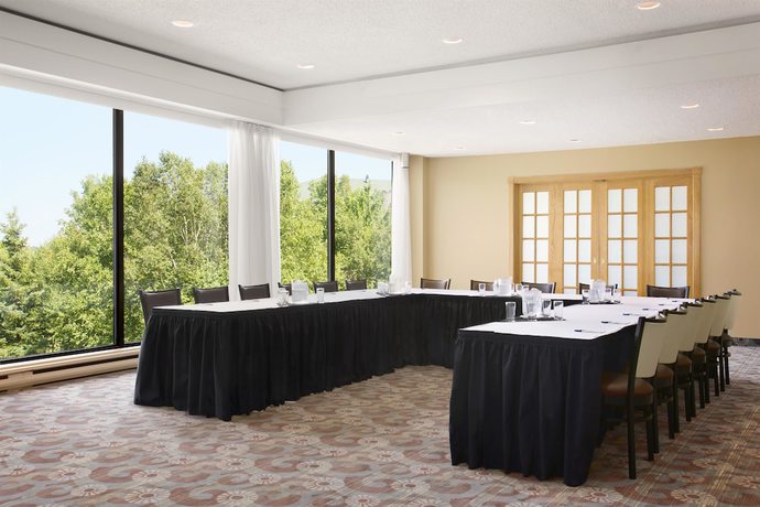 Imagen de los interiores del Hotel Quality Inn and Suites, Sydney. Foto 18