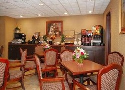 Imagen del bar/restaurante del Hotel Quality Inn and Suites Tarboro - Kingsboro. Foto 8