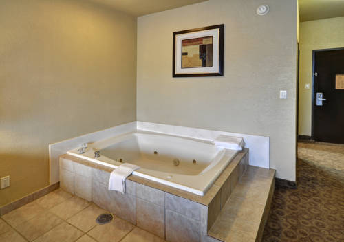 Imagen de la habitación del Hotel Quality Inn and Suites Terrell. Foto 4