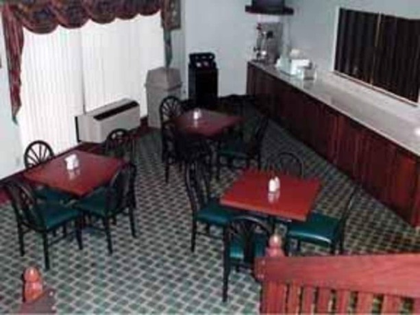 Imagen del bar/restaurante del Hotel Quality Inn and Suites, Thomasville. Foto 6