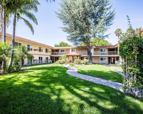 Imagen de los exteriores del Hotel Quality Inn and Suites Thousand Oaks - Us101. Foto 12