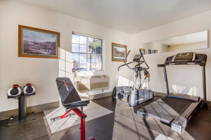 Imagen de los interiores del Hotel Quality Inn and Suites, Tulare. Foto 14