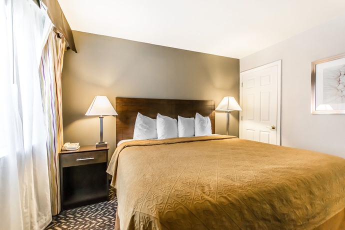 Imagen de la habitación del Hotel Quality Inn and Suites University/airport. Foto 6