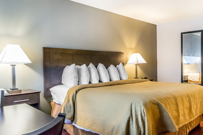 Imagen de la habitación del Hotel Quality Inn and Suites University/airport. Foto 7