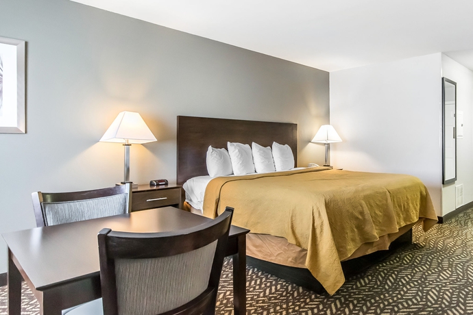 Imagen de la habitación del Hotel Quality Inn and Suites University/airport. Foto 11