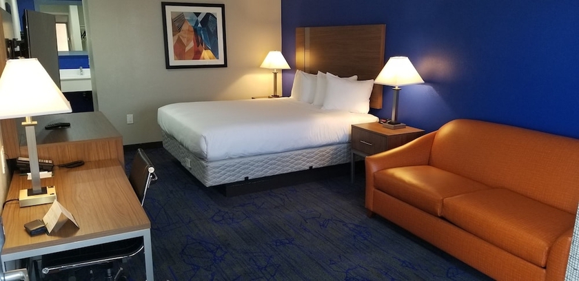 Imagen de la habitación del Hotel Quality Inn and Suites Vacaville. Foto 11