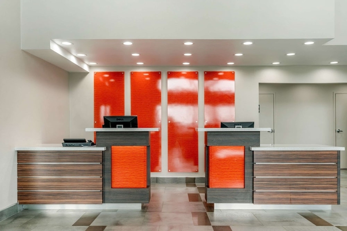 Imagen de los interiores del Hotel Quality Inn and Suites Vacaville. Foto 18