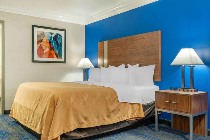 Imagen de la habitación del Hotel Quality Inn and Suites Vacaville. Foto 12