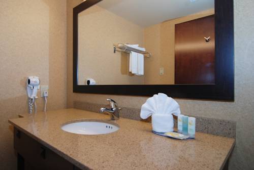Imagen de la habitación del Hotel Quality Inn and Suites, Val d'Or. Foto 6