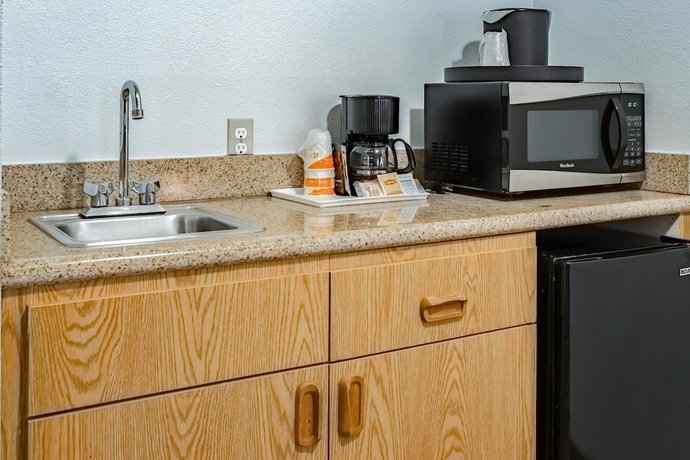 Imagen de la habitación del Hotel Quality Inn and Suites Vancouver North. Foto 4