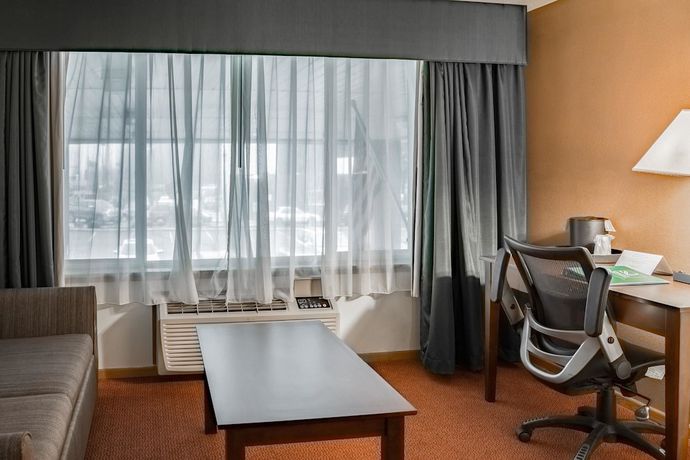 Imagen de la habitación del Hotel Quality Inn and Suites Vancouver North. Foto 7