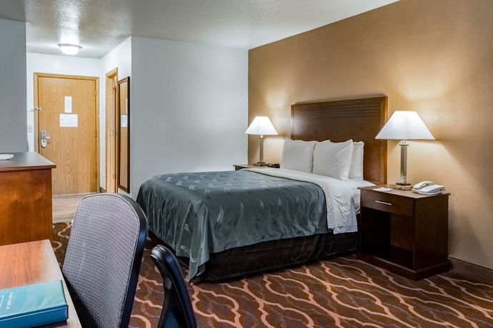 Imagen de la habitación del Hotel Quality Inn and Suites Vancouver North. Foto 9