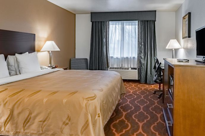 Imagen de la habitación del Hotel Quality Inn and Suites Vancouver North. Foto 12