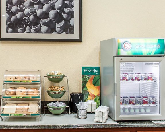 Imagen del bar/restaurante del Hotel Quality Inn and Suites Vestal Binghamton Near University. Foto 3