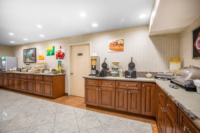 Imagen del bar/restaurante del Hotel Quality Inn and Suites Walnut - City Of Industry. Foto 3