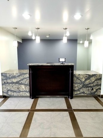 Imagen de los interiores del Hotel Quality Inn and Suites Watertown Fort Drum. Foto 17