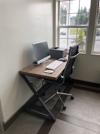 Imagen de los interiores del Hotel Quality Inn and Suites Watertown Fort Drum. Foto 18