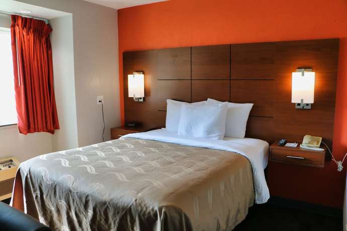 Imagen de la habitación del Hotel Quality Inn and Suites Watertown Fort Drum. Foto 11