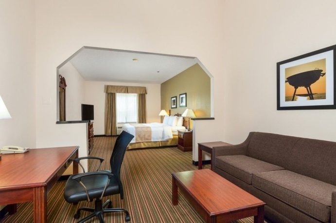 Imagen de la habitación del Hotel Quality Inn and Suites West Chase. Foto 11
